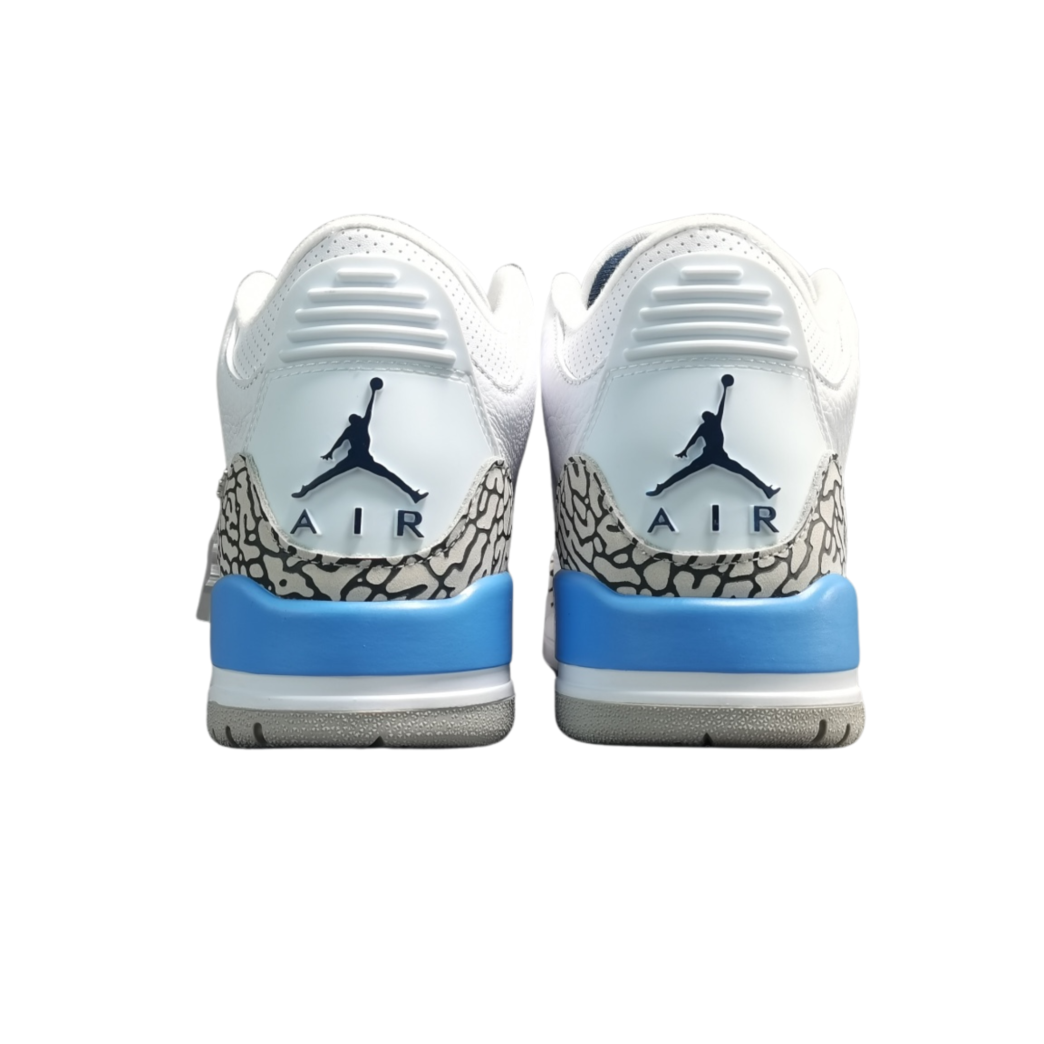 Nike Air Jordan 3 Retro UNC
