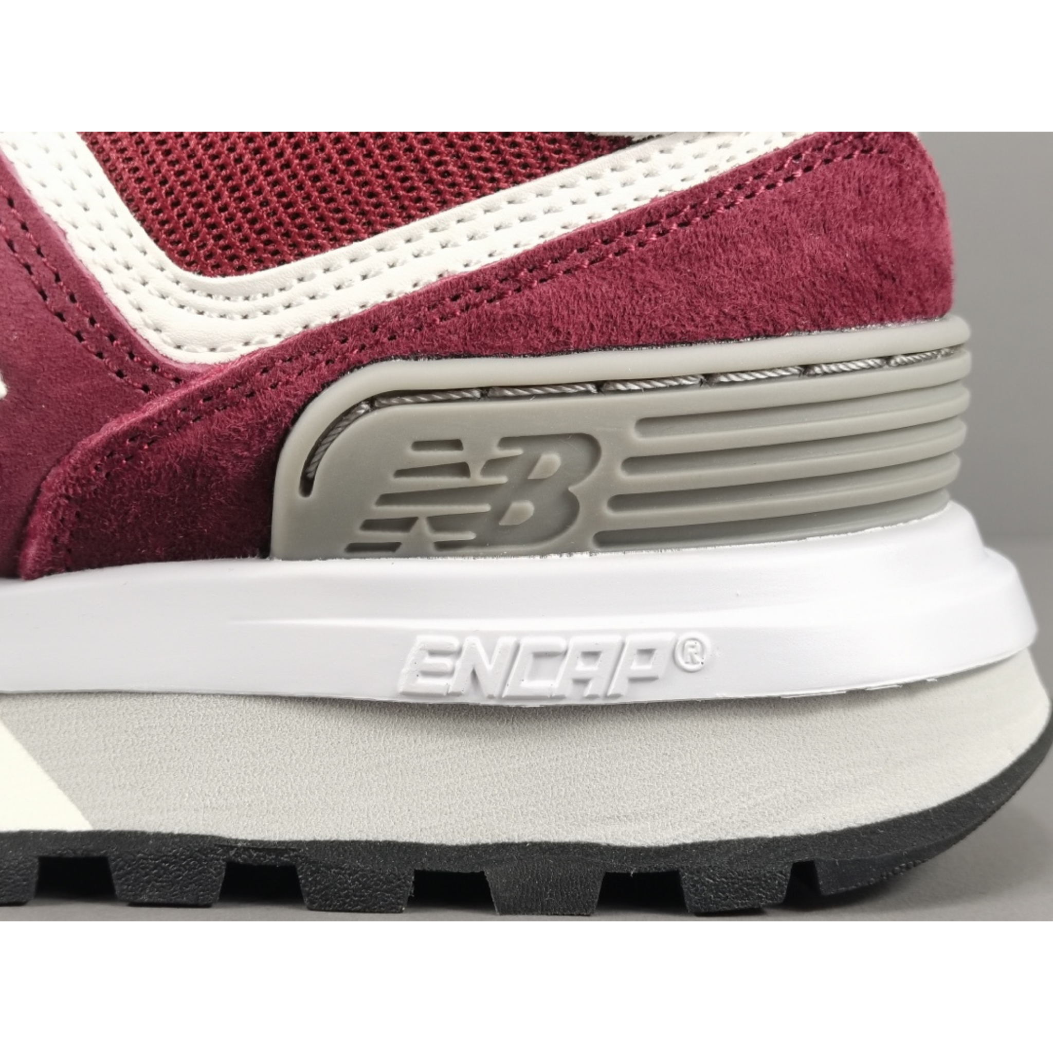New Balance 574 Dark Red