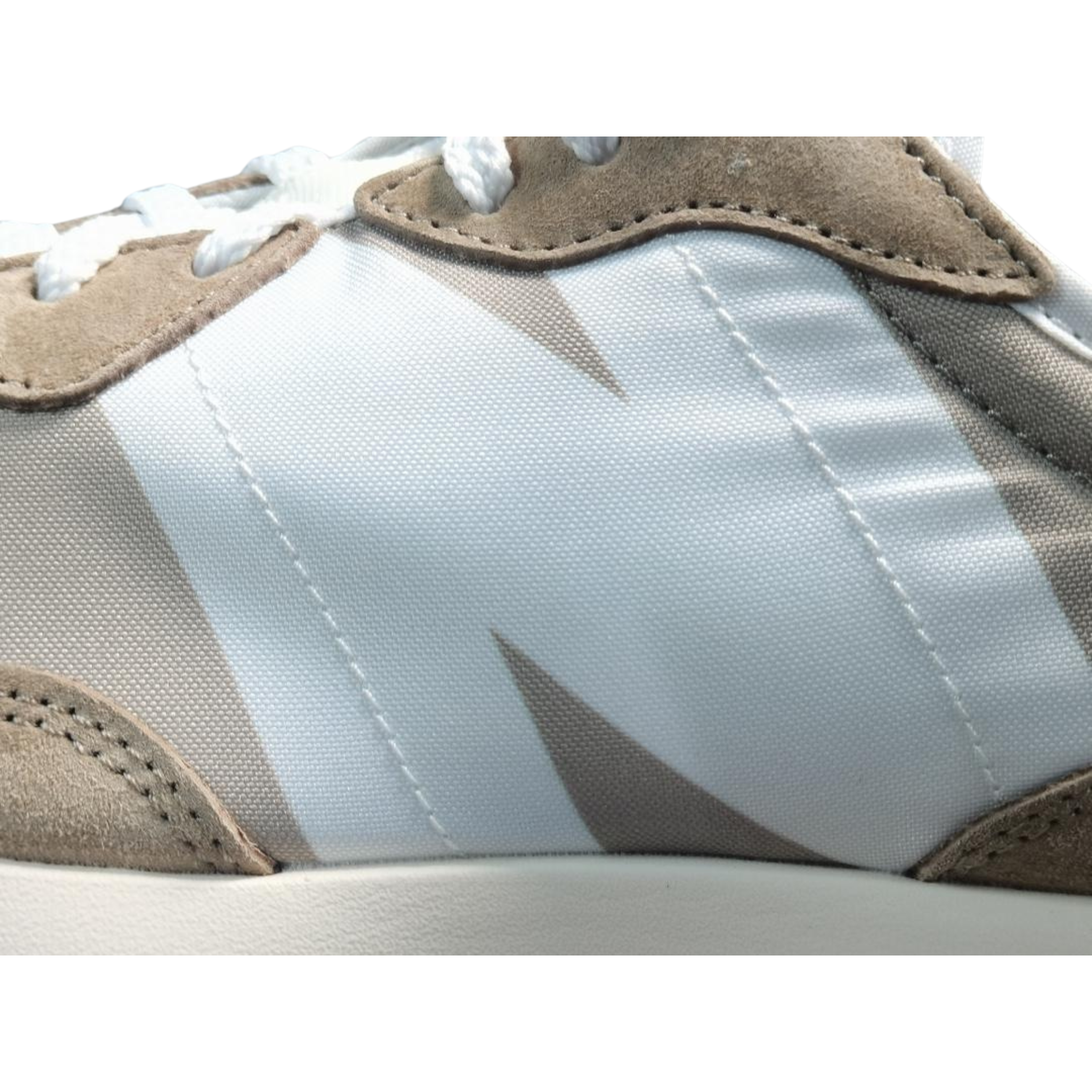 New Balance 327 Bege