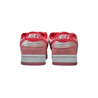 Nike Dunk Low Strangelove